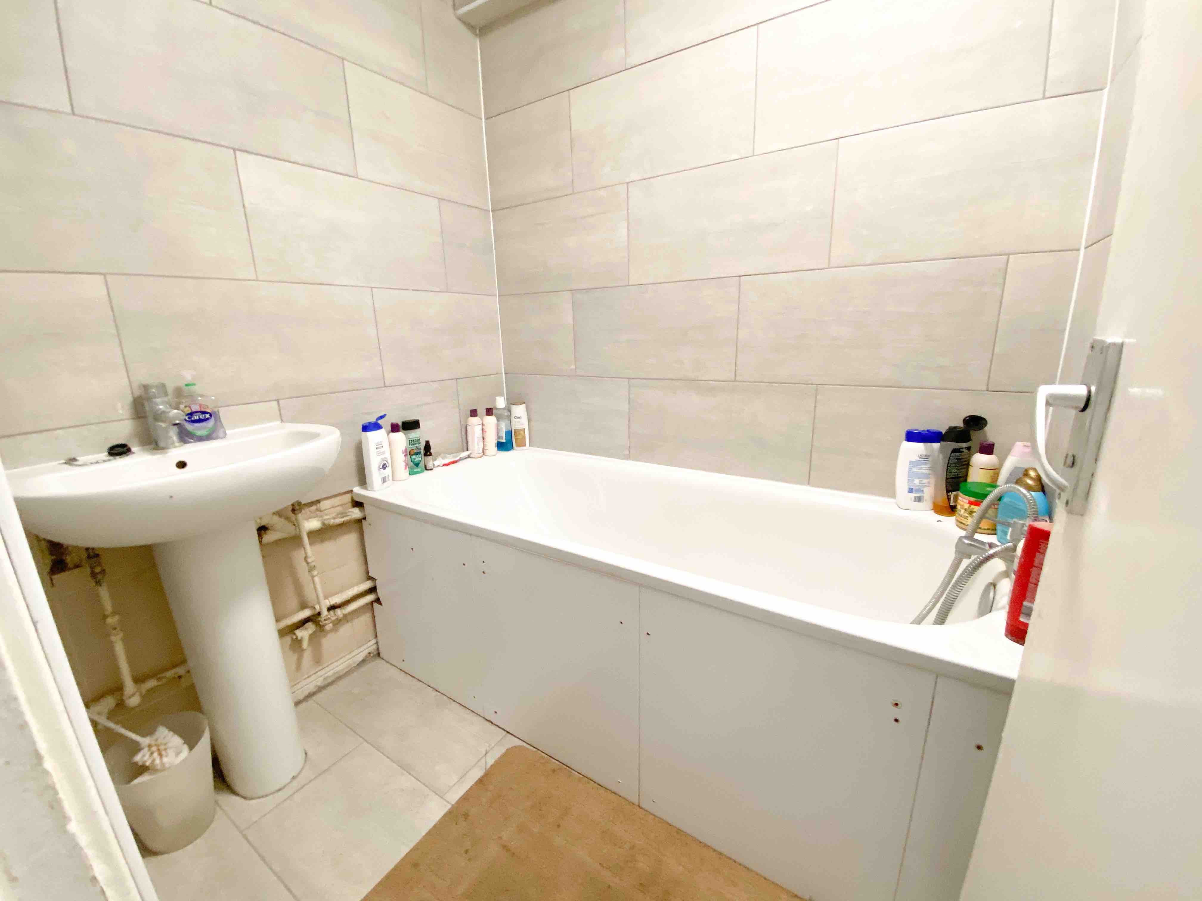  RoomsLocal image