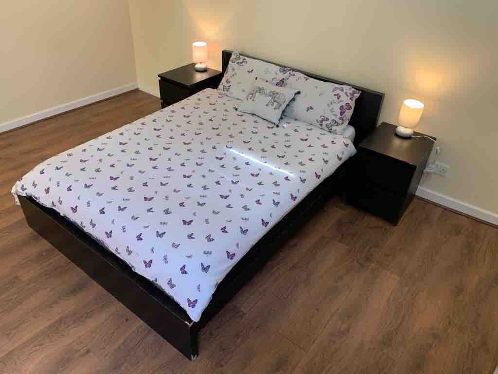 double bedroom in Brick Lane Liverpool Street RoomsLocal image