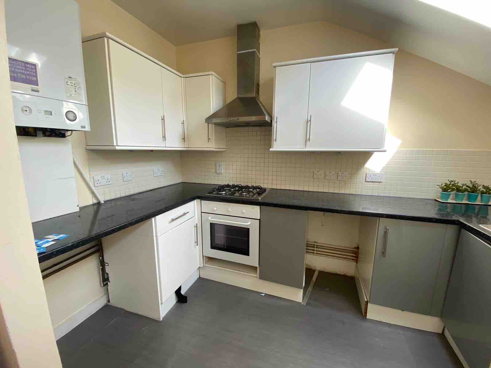 double bedroom in Brick Lane Liverpool Street RoomsLocal image