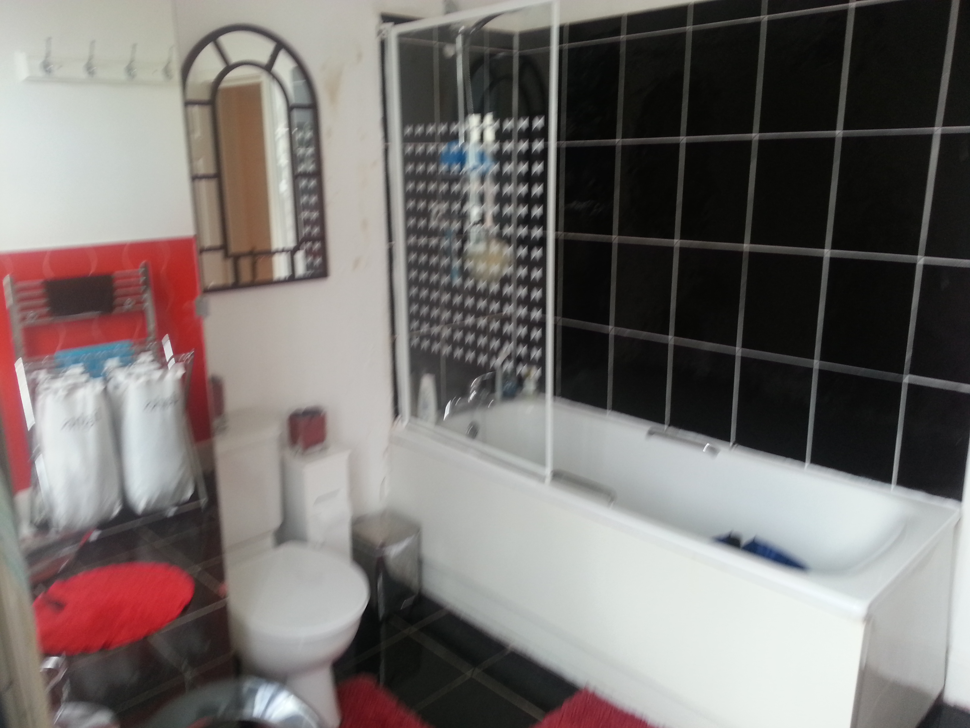 one bed in 2 bed first floor flat a 2 minute walk from Euston station RoomsLocal image