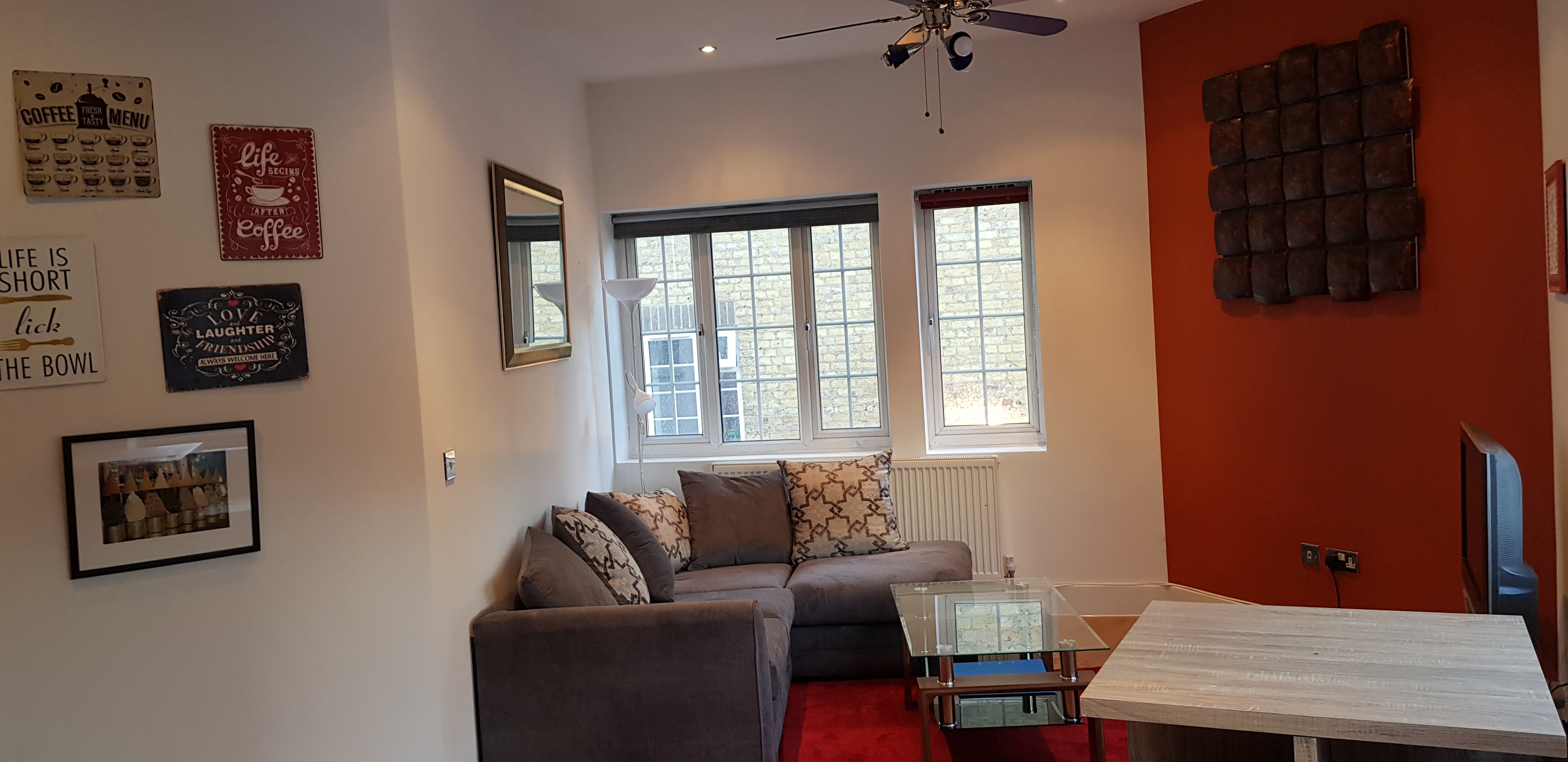 one bed in 2 bed first floor flat a 2 minute walk from Euston station RoomsLocal image