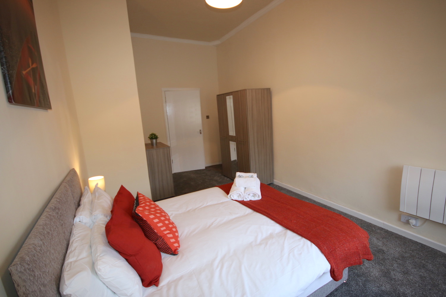 Wonderful double bedroom image