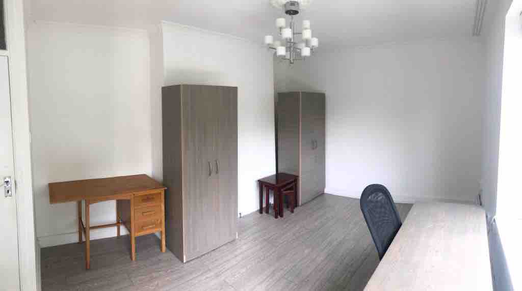 3 Bedroom Flat in Holloway RoomsLocal image