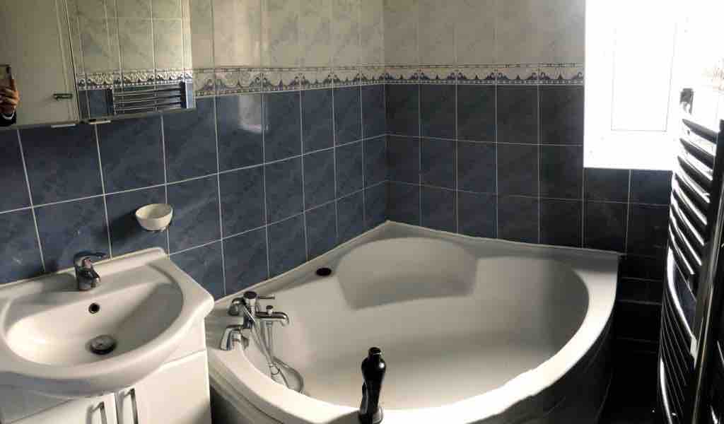 3 Bedroom Flat in Holloway RoomsLocal image