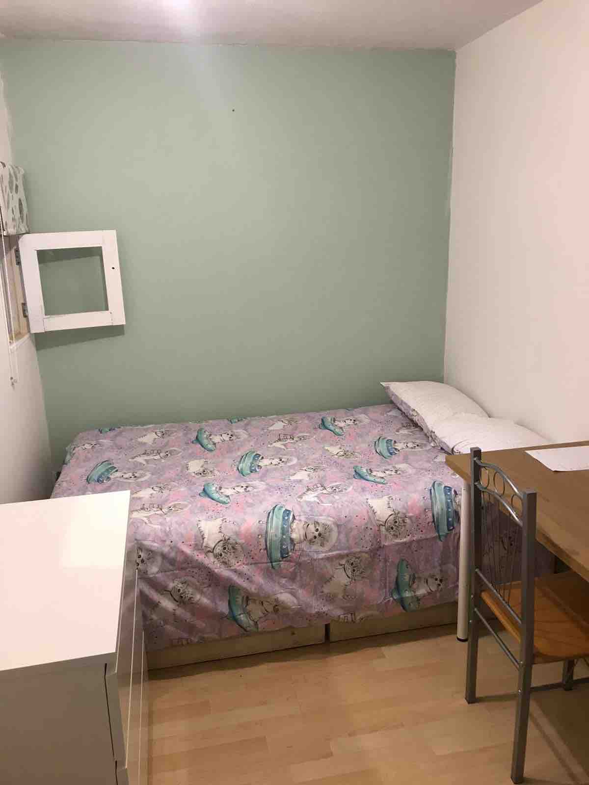 2 RoomsLocal image