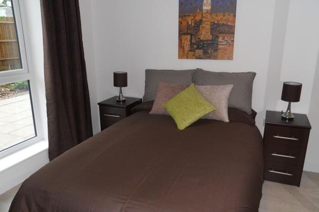 well presented one bedroom RoomsLocal image