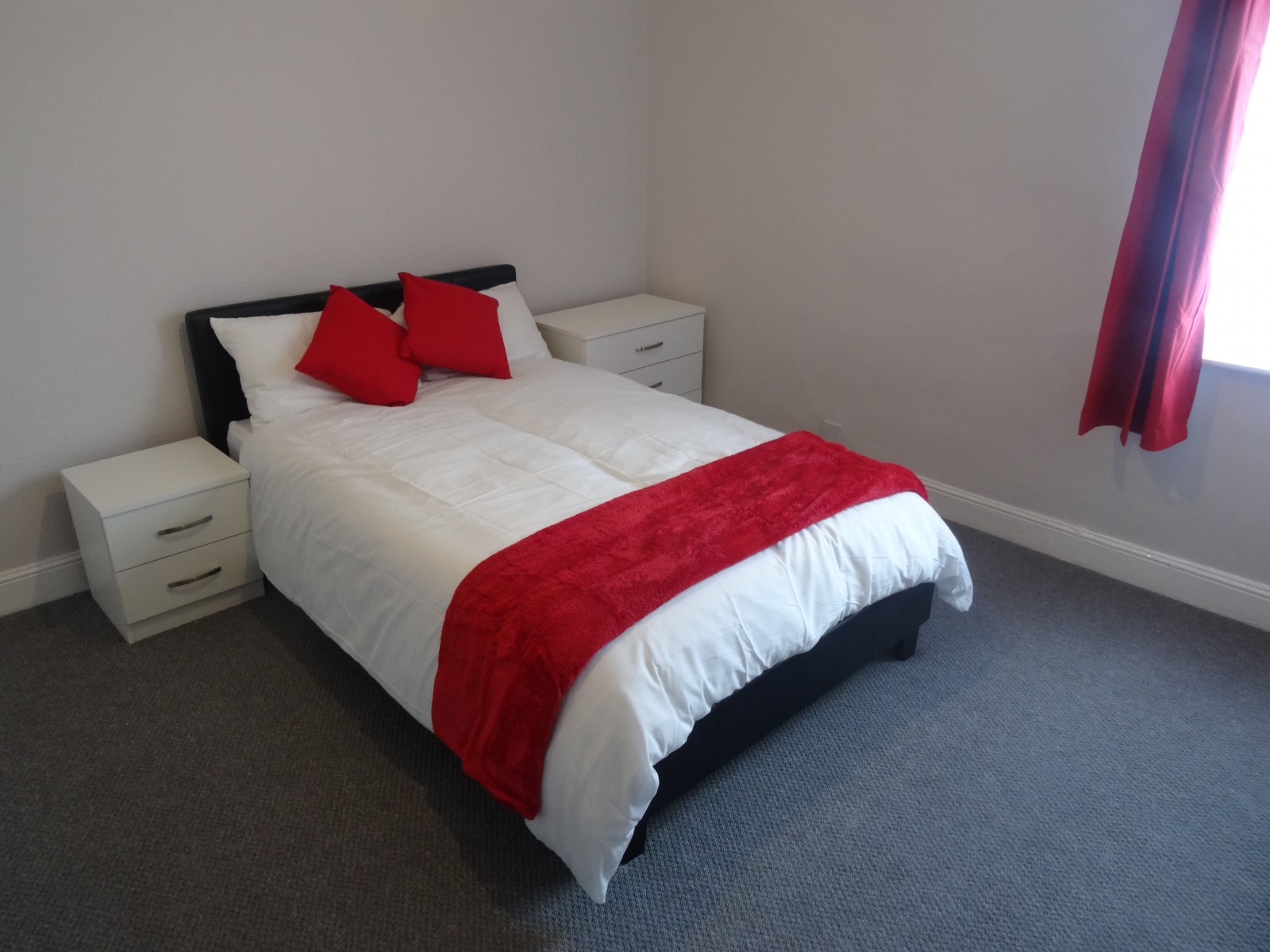 Spacious 1 bedroom to rent image