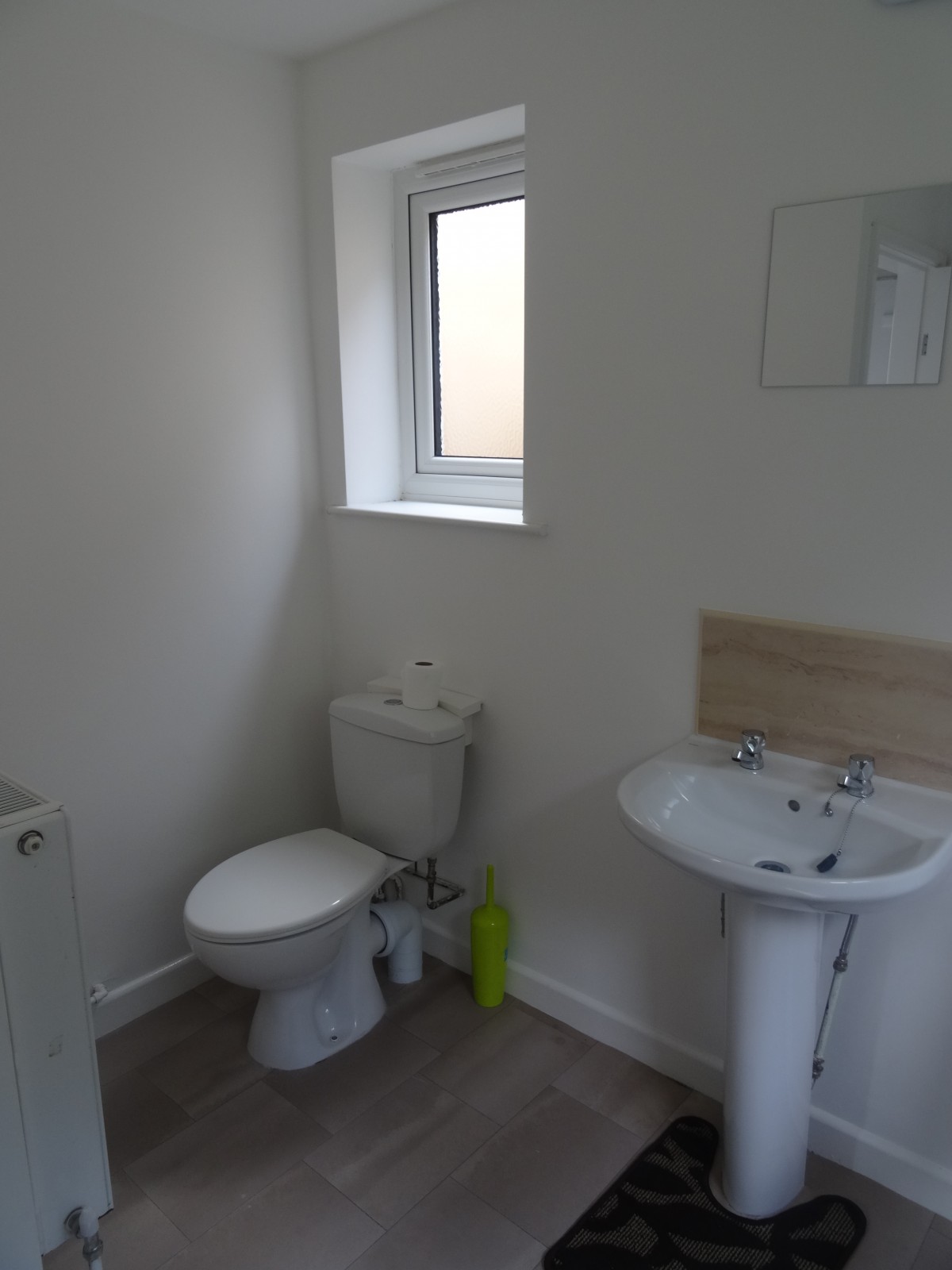 Spacious 1 bedroom to rent RoomsLocal image