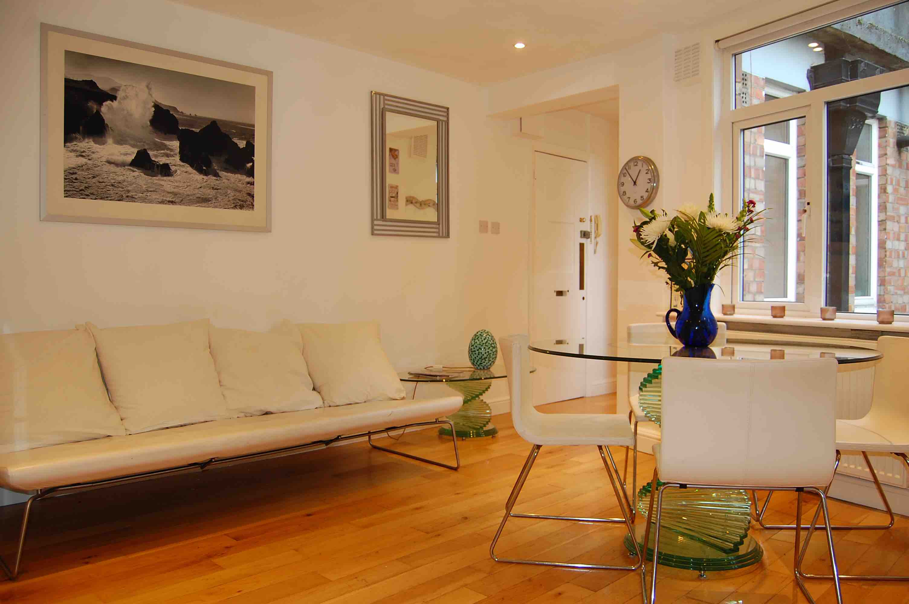  RoomsLocal image
