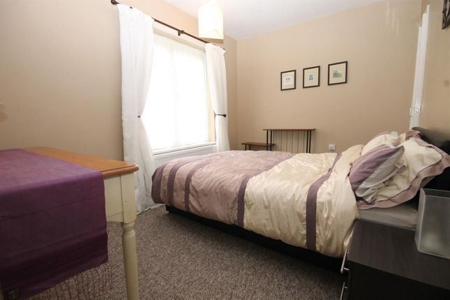 Afordable one bedroom in Park Road, Kingston Upon Thames, London RoomsLocal image