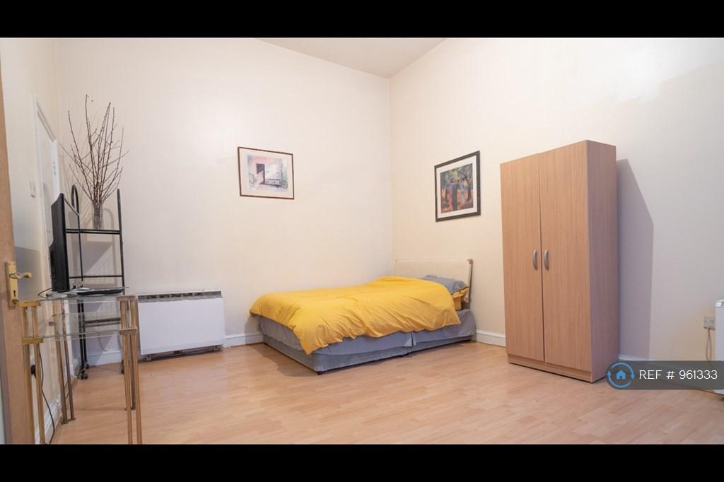 Double ensuit room in Westminster RoomsLocal image