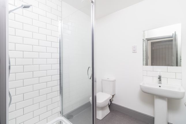 Delightful one bedroom flat in Manchester RoomsLocal image