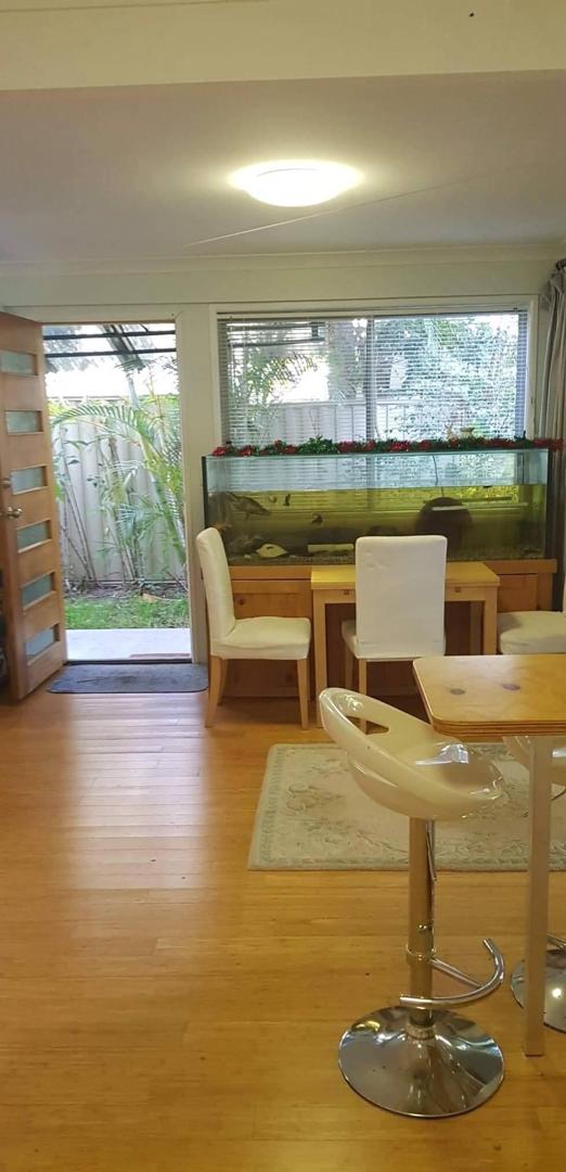 A Bright Spacious One Bedroom Flat in Notting Hill RoomsLocal image