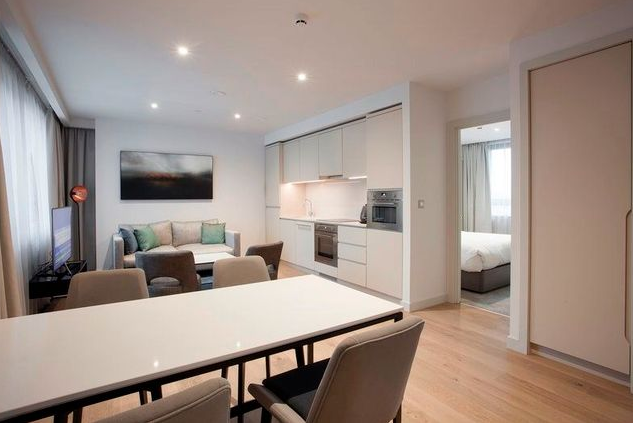 Fantastic 1 bedroom flat to let in Hanover Park RoomsLocal image