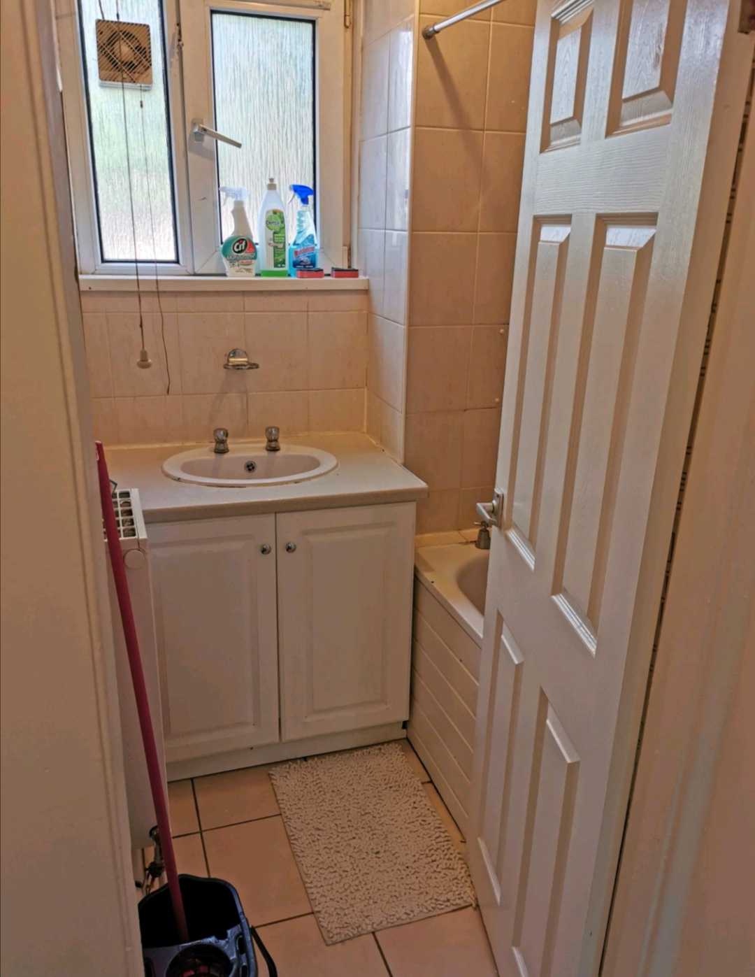 RoomsLocal image