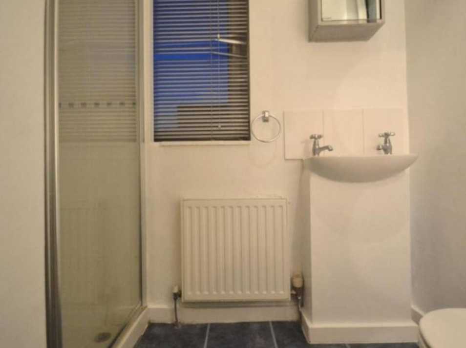  RoomsLocal image