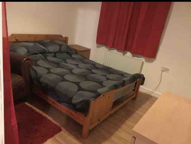  RoomsLocal image