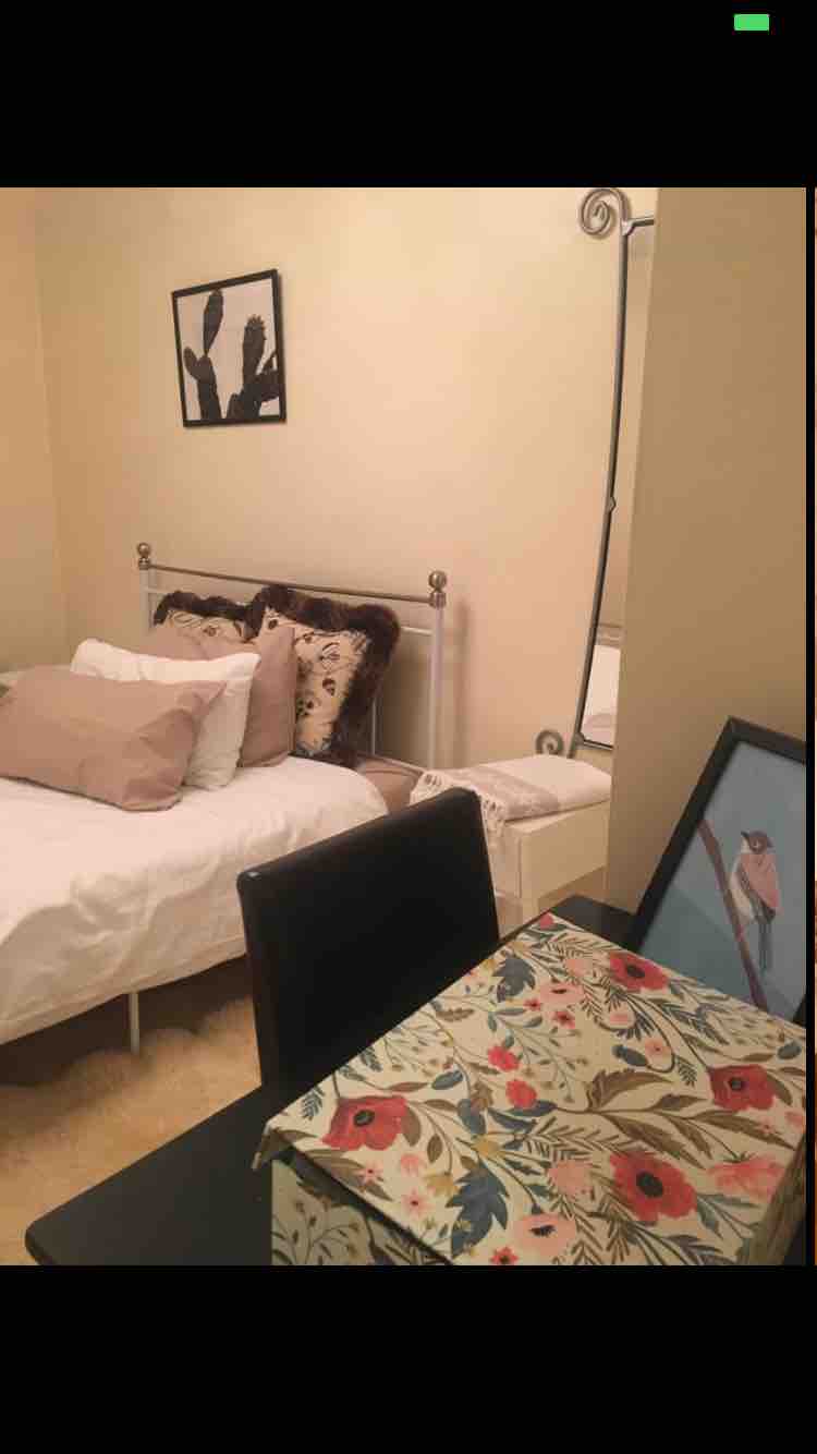  RoomsLocal image