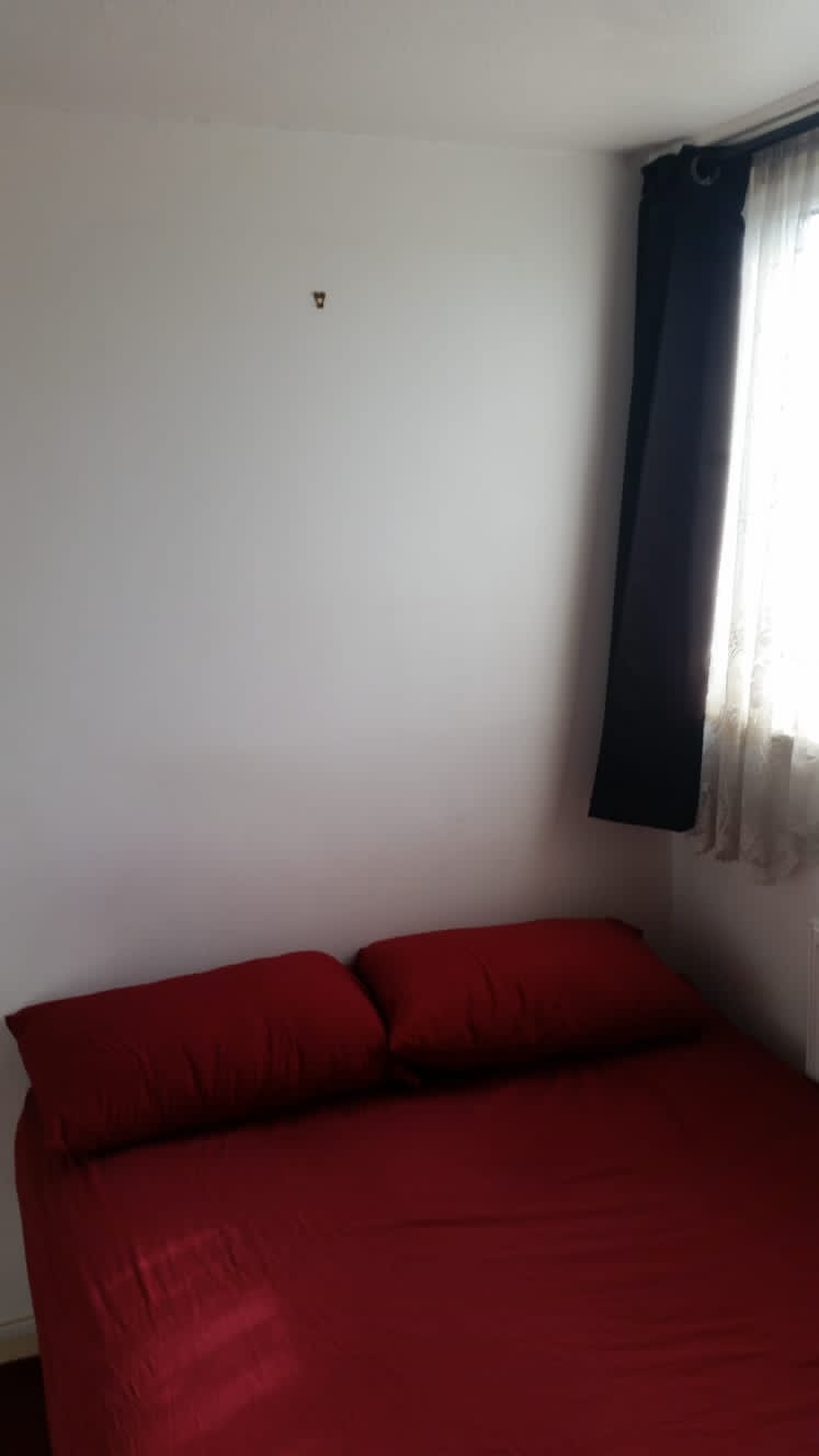 Single and Double Rooms available at Se5 RoomsLocal image