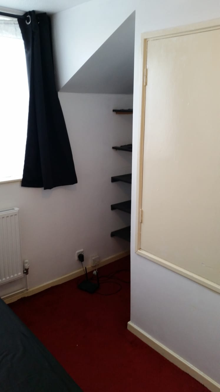 Single and Double Rooms available at Se5 RoomsLocal image