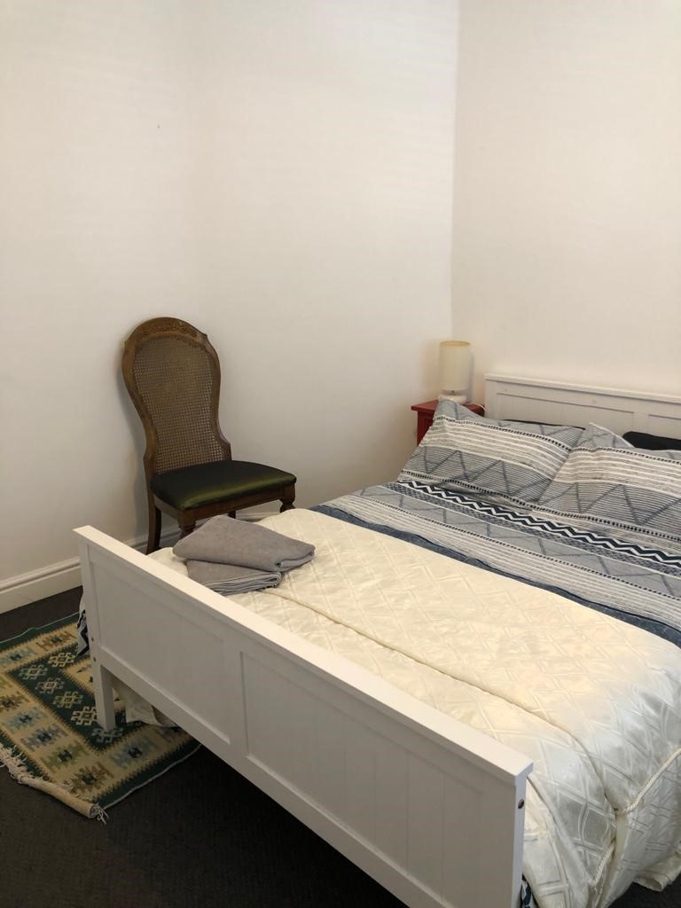 Modern, Furnished Rooms RoomsLocal image