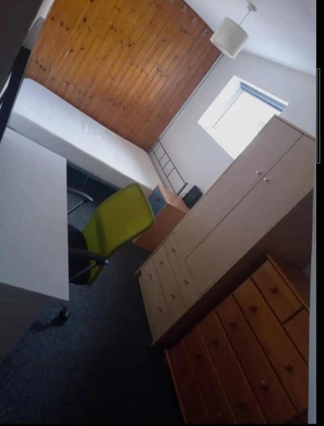 Double room in friendly shared house RoomsLocal image