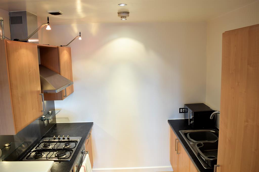 Amazing secured double bedroom to rent, Cambridge RoomsLocal image